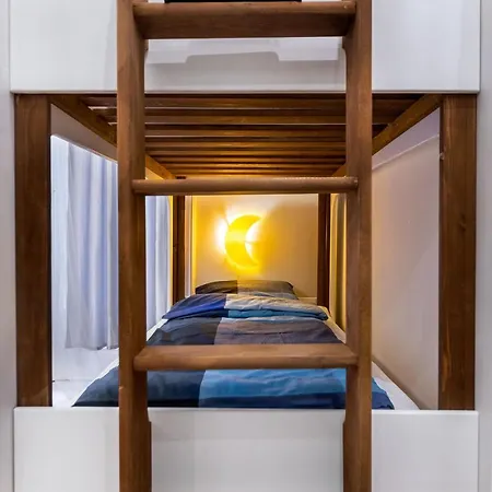 Economy Downtown Design - Free Parking - Balcony - Super Puplic Transport - Ac Apartment Budapest