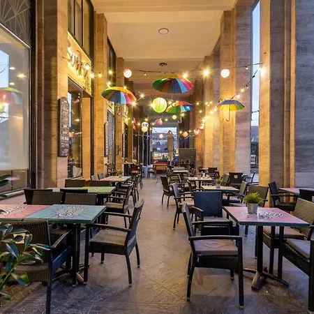 Economy Downtown Design - Free Parking - Balcony - Super Puplic Transport - Ac Apartment Budapest