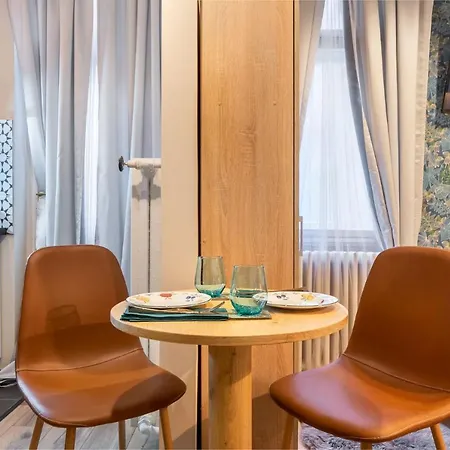 Apartment Economy Downtown Design - Free Parking - Balcony - Super Puplic Transport - Ac Budapest