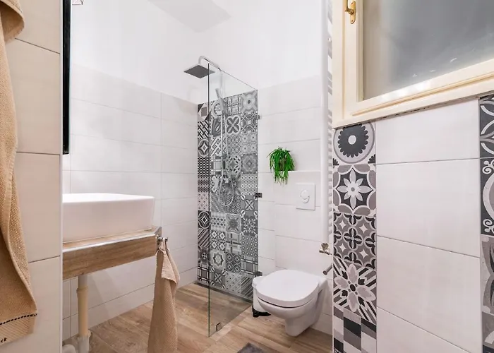 Lejlighed Economy Downtown Design - Free Parking - Balcony - Super Puplic Transport - Ac Budapest