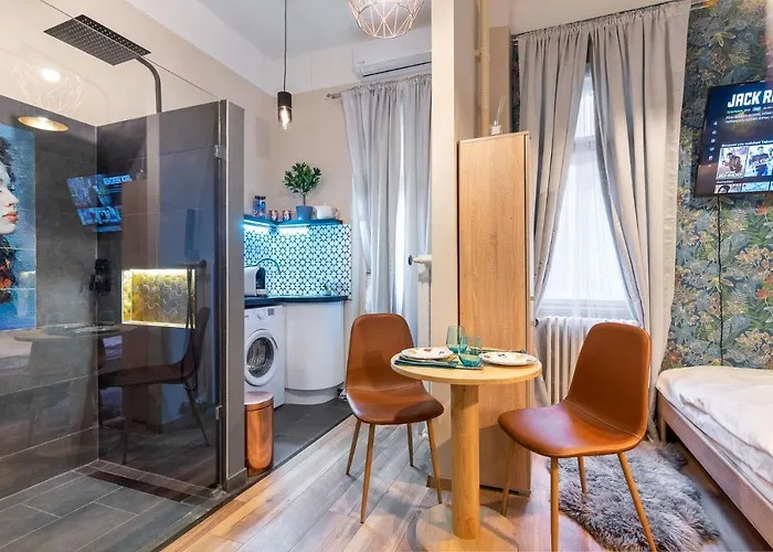 Economy Downtown Design - Free Parking - Balcony - Super Puplic Transport - Ac Lejlighed