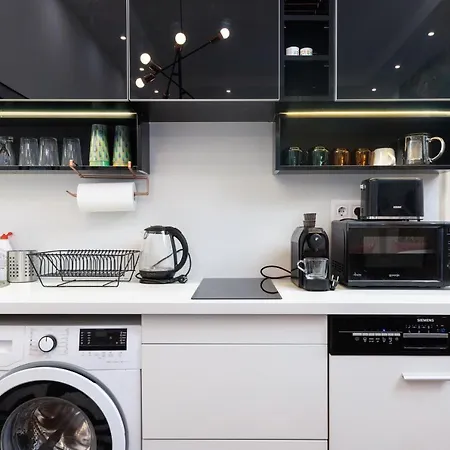 Economy Downtown Design - Free Parking - Balcony - Super Puplic Transport - Ac Appartement Budapest